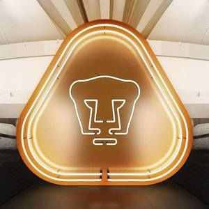 Meet your Posher, Felipe